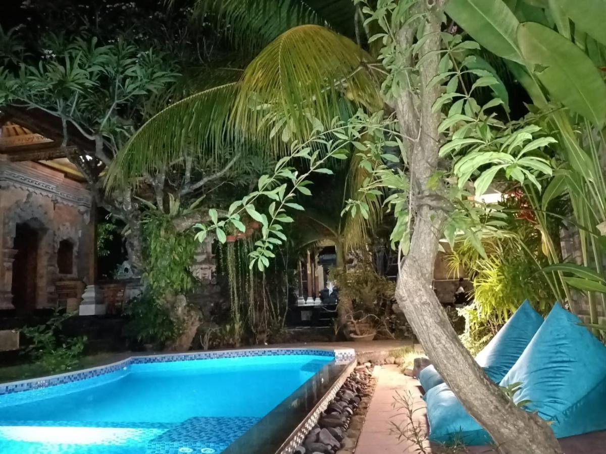 Green Palace Homestay Batununggul Exterior photo