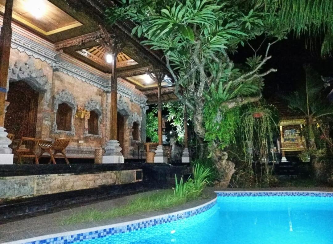 Green Palace Homestay Batununggul Exterior photo