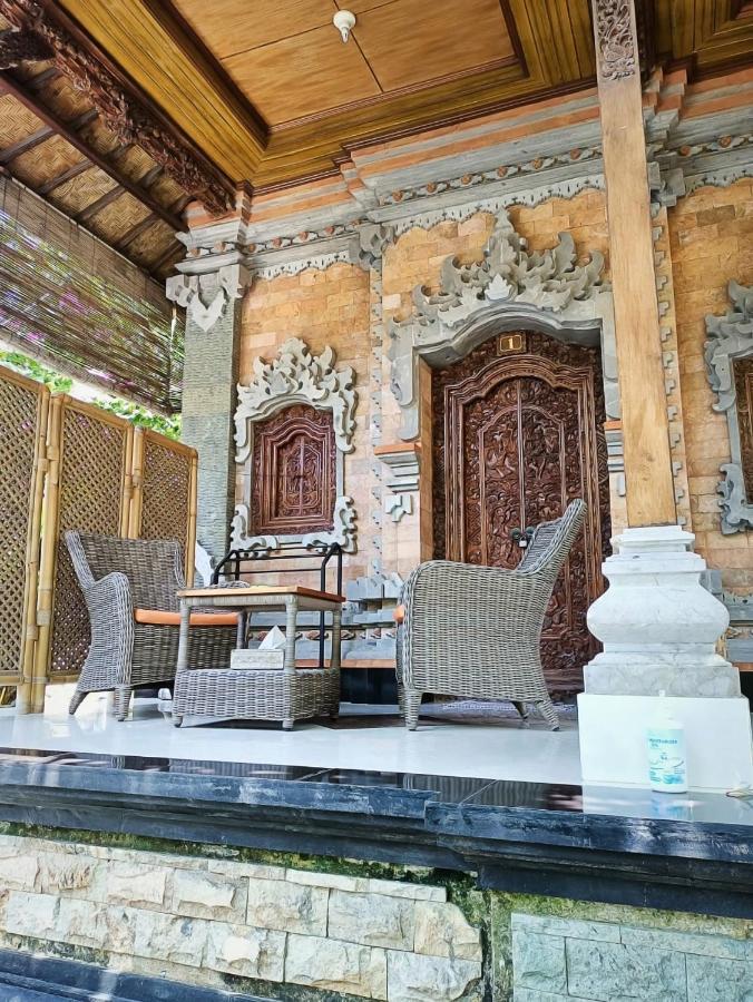 Green Palace Homestay Batununggul Exterior photo