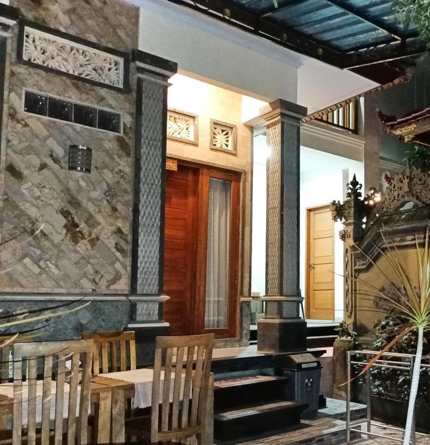 Green Palace Homestay Batununggul Exterior photo