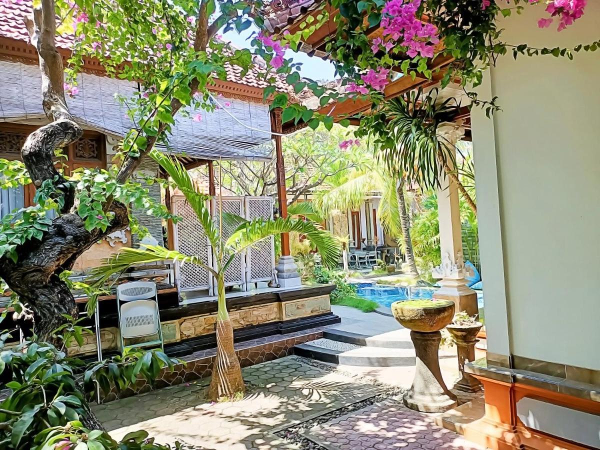 Green Palace Homestay Batununggul Exterior photo